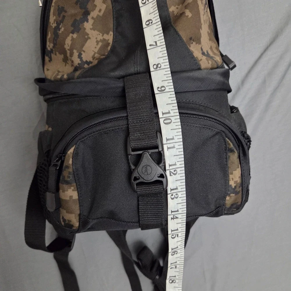 Tamrac SAS Digital Camo Camera Backpack Padded Dividers Black Brown Bag